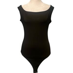 Express Body Contour High Compression Off The Shoulder Bodysuit
